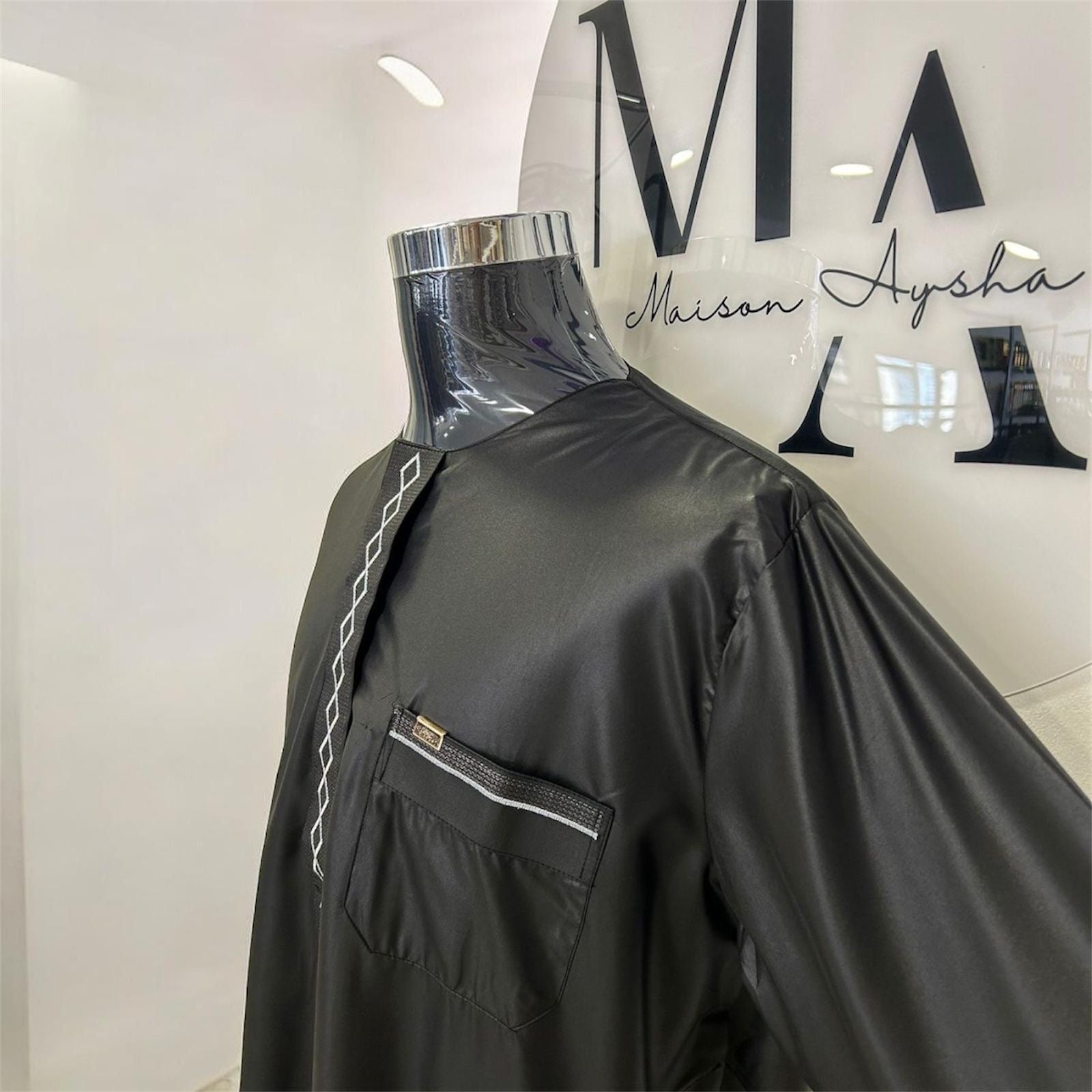 Qamis emirati avec motif