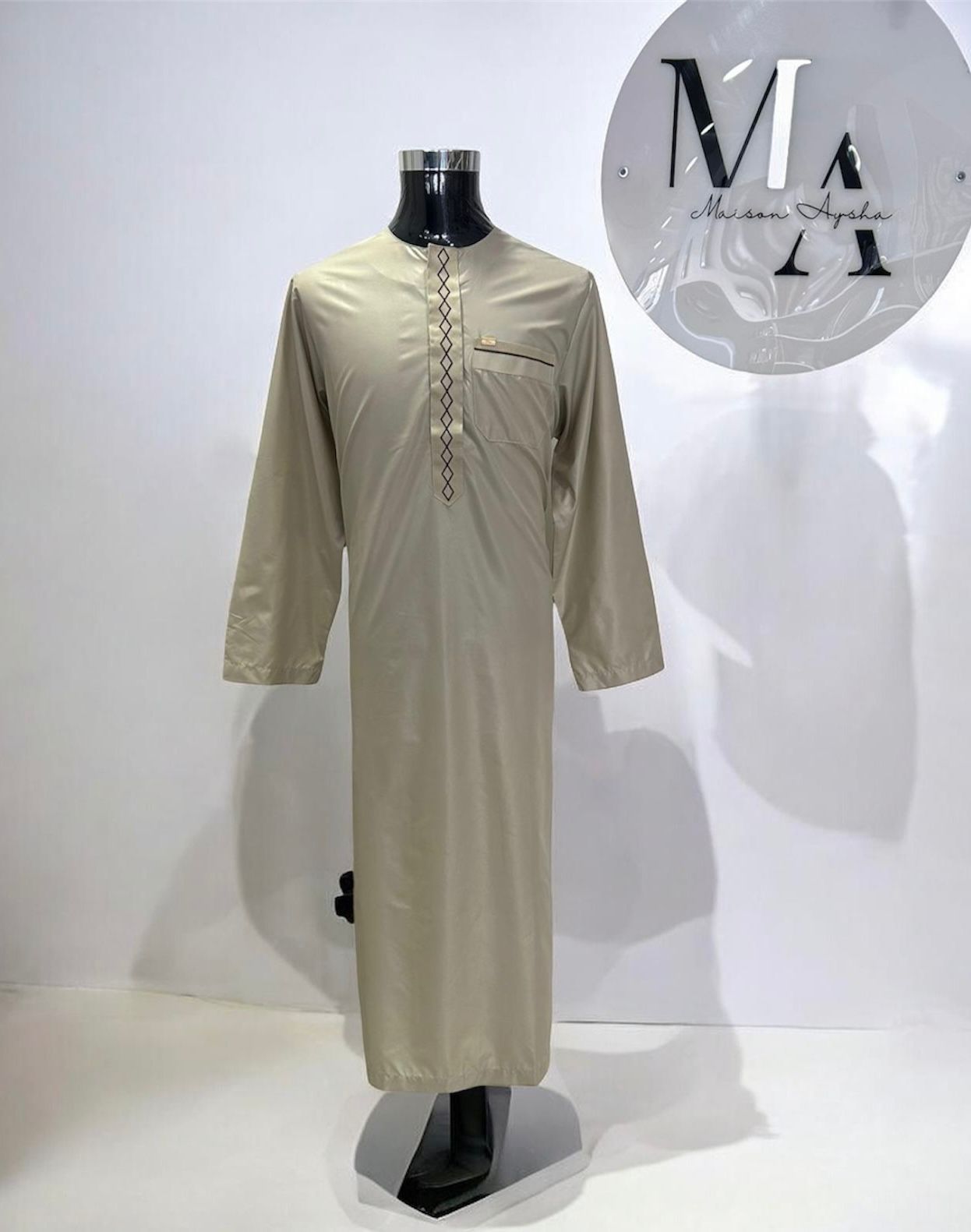 Qamis emirati avec motif